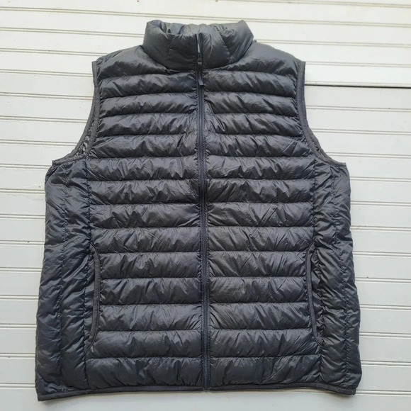 UNI QLO Zip Front Puffer Vest Pockets Charcoal Gray Soft Down XL Outdoor Winter - Picture 1 of 8